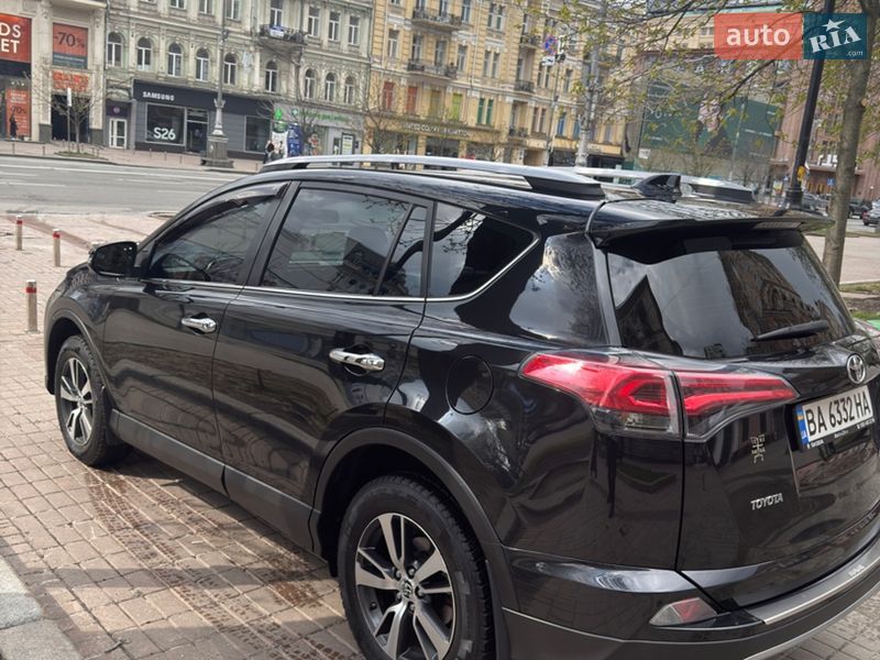 Внедорожник / Кроссовер Toyota RAV4 2017 в Киеве фото 5 Внедорожник / Кроссовер Toyota RAV4 2017 в Киеве