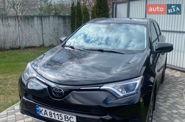 Позашляховик / Кросовер Toyota RAV4 2018 в Києві