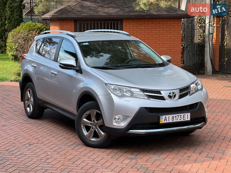 Toyota RAV4 2015