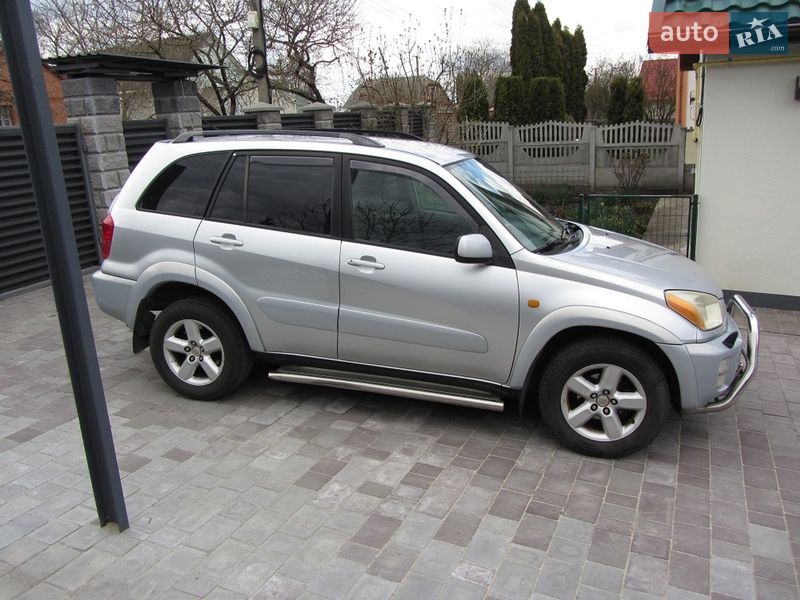 Позашляховик / Кросовер Toyota RAV4 2002 в Хмельницькому