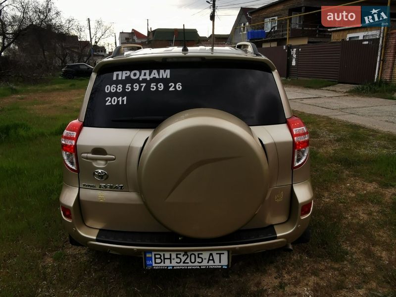 Внедорожник / Кроссовер Toyota RAV4 2011 в Одессе