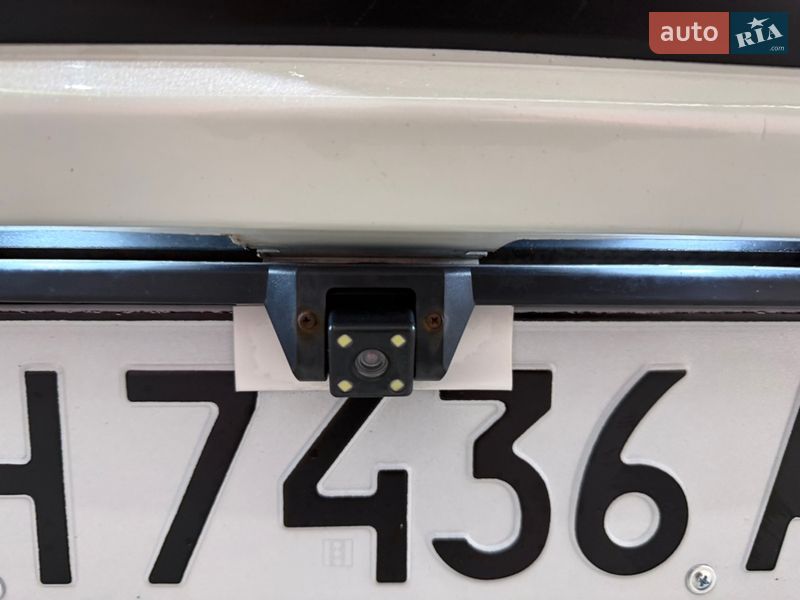 Позашляховик / Кросовер Toyota RAV4 2011 в Одесі