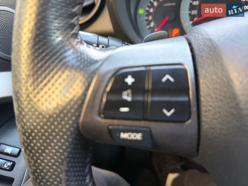 Позашляховик / Кросовер Toyota RAV4 2011 в Одесі