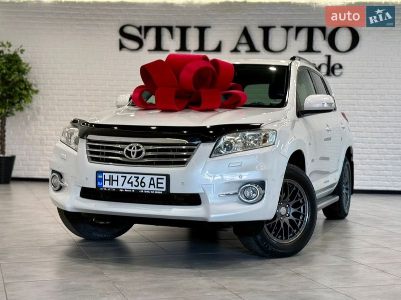 Позашляховик / Кросовер Toyota RAV4 2011 в Одесі