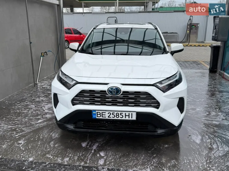 Toyota RAV4 2024
