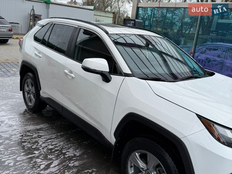 Позашляховик / Кросовер Toyota RAV4 2024 в Миколаєві