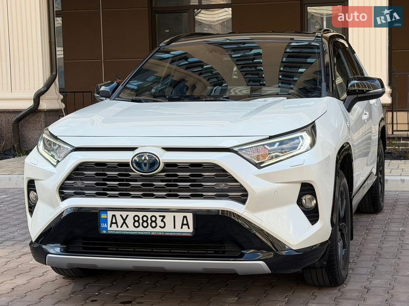 Внедорожник / Кроссовер Toyota RAV4 2020 в Киеве фото 11 Внедорожник / Кроссовер Toyota RAV4 2020 в Киеве