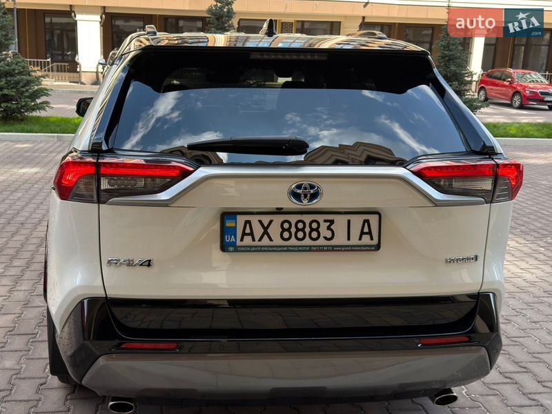 Внедорожник / Кроссовер Toyota RAV4 2020 в Киеве фото 16 Внедорожник / Кроссовер Toyota RAV4 2020 в Киеве