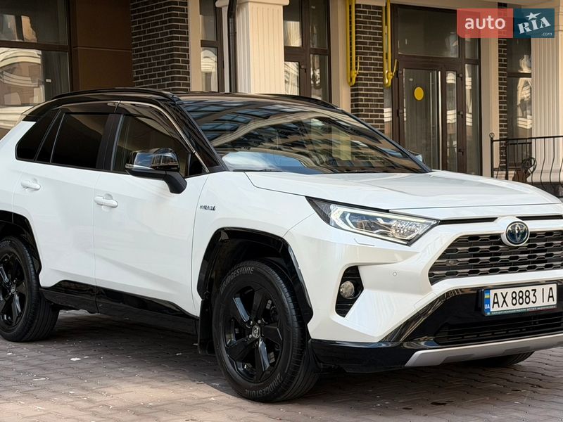 Внедорожник / Кроссовер Toyota RAV4 2020 в Киеве фото 23 Внедорожник / Кроссовер Toyota RAV4 2020 в Киеве