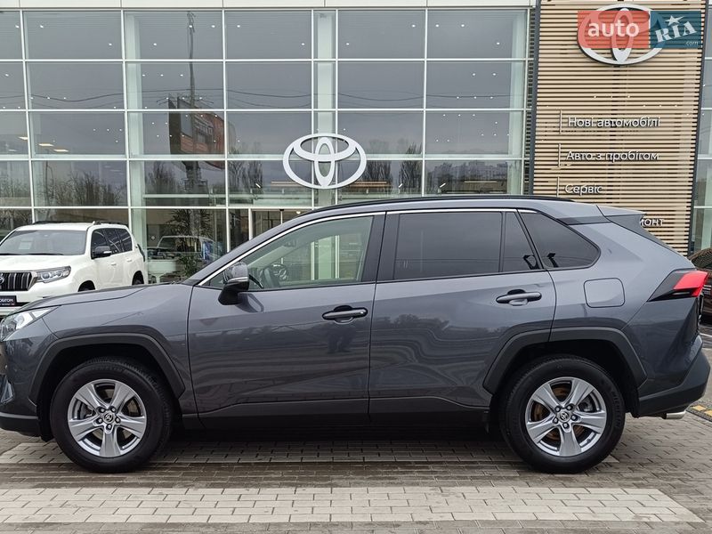 Внедорожник / Кроссовер Toyota RAV4 2023 в Киеве фото 3 Внедорожник / Кроссовер Toyota RAV4 2023 в Киеве