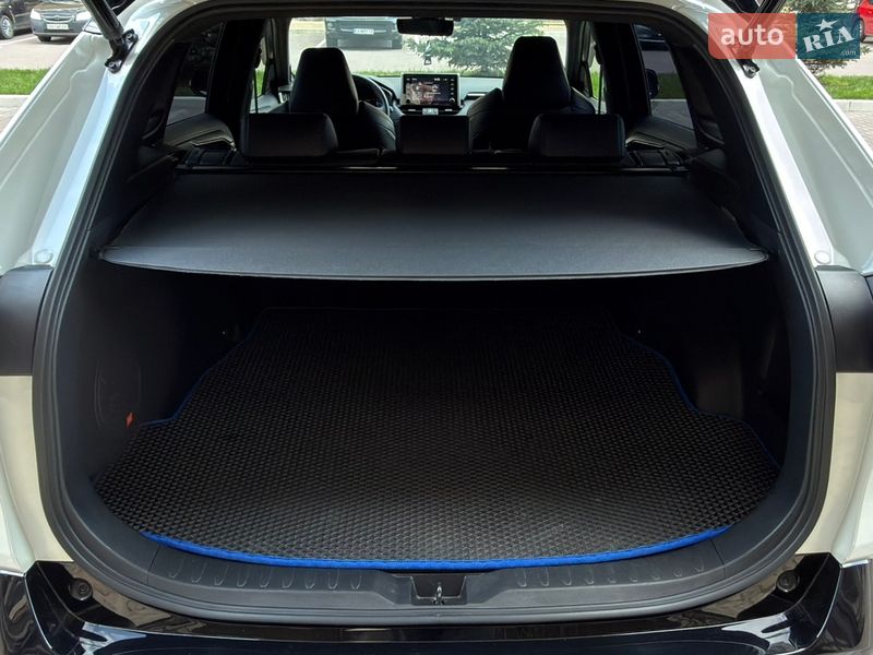 Внедорожник / Кроссовер Toyota RAV4 2020 в Киеве фото 58 Внедорожник / Кроссовер Toyota RAV4 2020 в Киеве