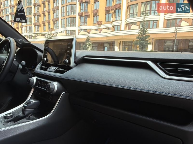 Внедорожник / Кроссовер Toyota RAV4 2020 в Киеве фото 74 Внедорожник / Кроссовер Toyota RAV4 2020 в Киеве