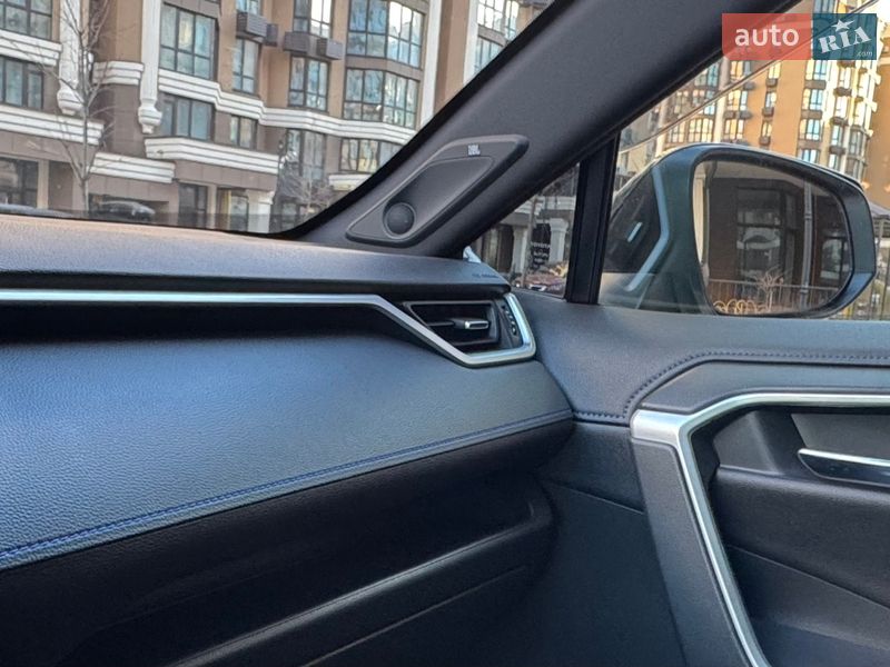 Внедорожник / Кроссовер Toyota RAV4 2020 в Киеве фото 142 Внедорожник / Кроссовер Toyota RAV4 2020 в Киеве
