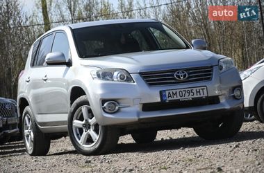 Позашляховик / Кросовер Toyota RAV4 2010 в Бердичеві