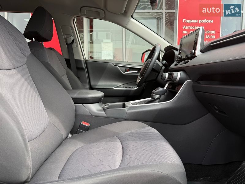 Позашляховик / Кросовер Toyota RAV4 2019 в Вінниці