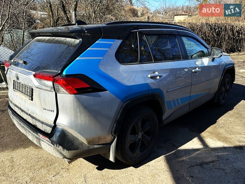 Внедорожник / Кроссовер Toyota RAV4 2019 в Киеве
