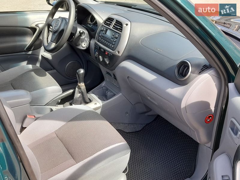 Внедорожник / Кроссовер Toyota RAV4 2003 в Одессе