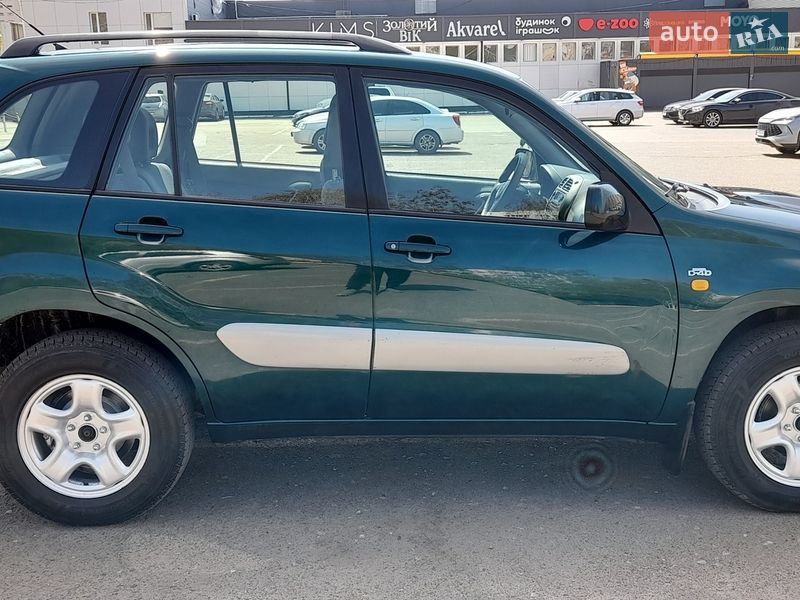 Внедорожник / Кроссовер Toyota RAV4 2003 в Одессе