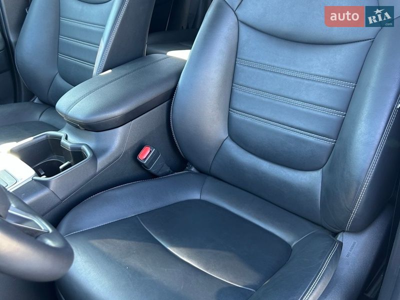 Внедорожник / Кроссовер Toyota RAV4 2023 в Киеве фото 22 Внедорожник / Кроссовер Toyota RAV4 2023 в Киеве