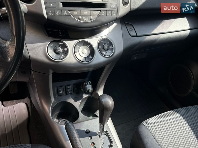 Внедорожник / Кроссовер Toyota RAV4 2006 в Одессе фото 7 Внедорожник / Кроссовер Toyota RAV4 2006 в Одессе