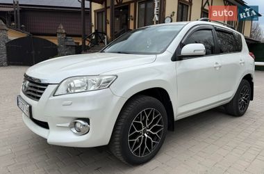 Внедорожник / Кроссовер Toyota RAV4 2011 в Хмельницком