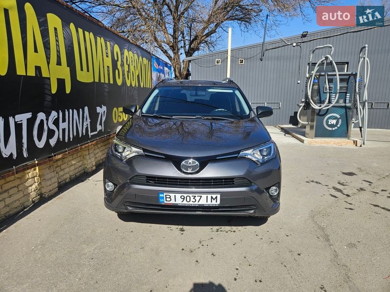 Toyota RAV4 2016