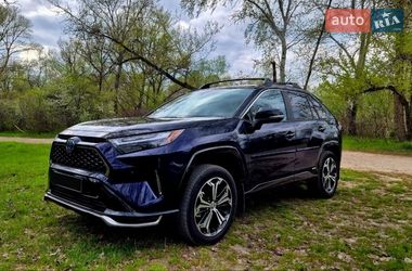 Позашляховик / Кросовер Toyota RAV4 2024 в Дніпрі