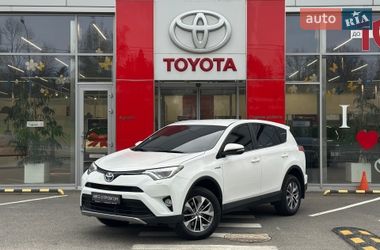 Внедорожник / Кроссовер Toyota RAV4 2017 в Харькове
