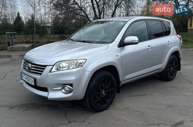 Внедорожник / Кроссовер Toyota RAV4 2010 в Рожнятове