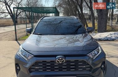 Внедорожник / Кроссовер Toyota RAV4 2023 в Конотопе