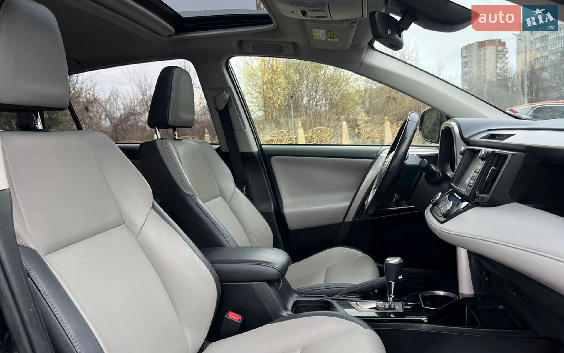 2017 Toyota RAV 4 - мініатюра 27