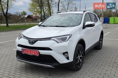 Позашляховик / Кросовер Toyota RAV4 2016 в Коломиї