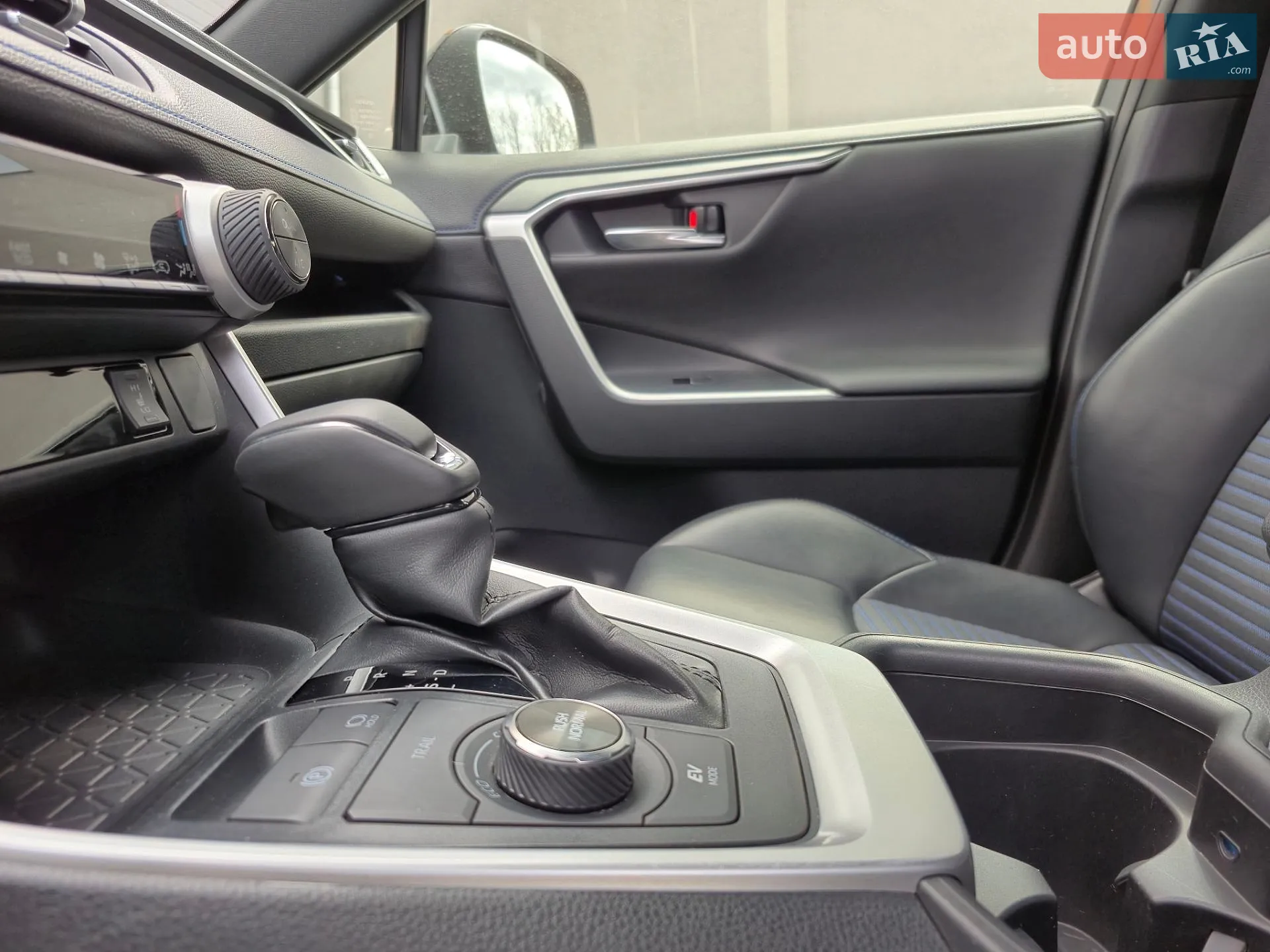 2019 Toyota RAV 4 - мініатюра 15