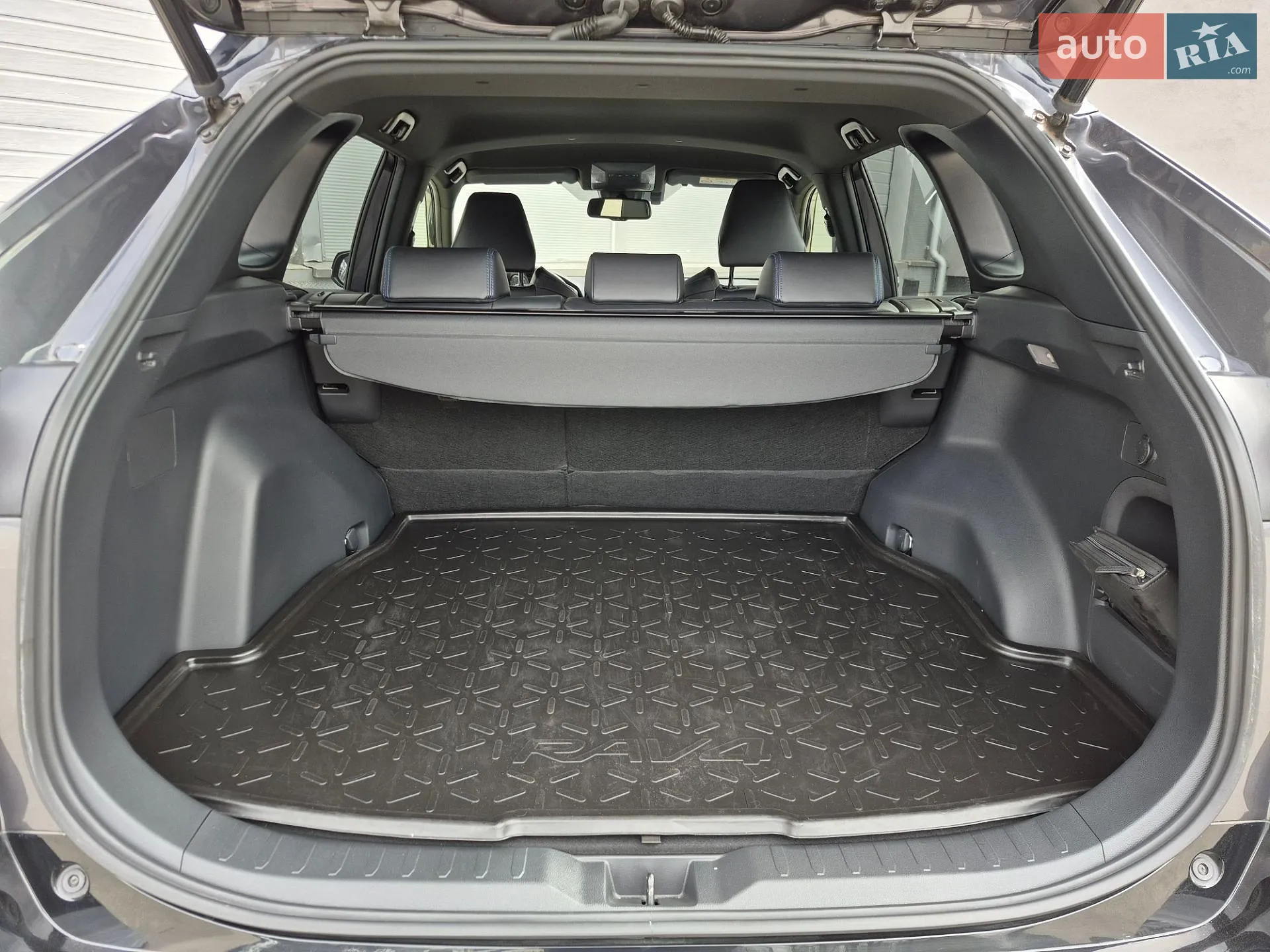 2019 Toyota RAV 4 - мініатюра 24