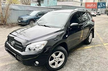 Позашляховик / Кросовер Toyota RAV4 2006 в Києві