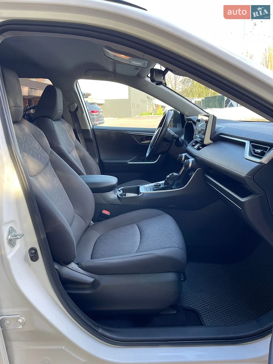 2020 Toyota RAV 4 - мініатюра 25