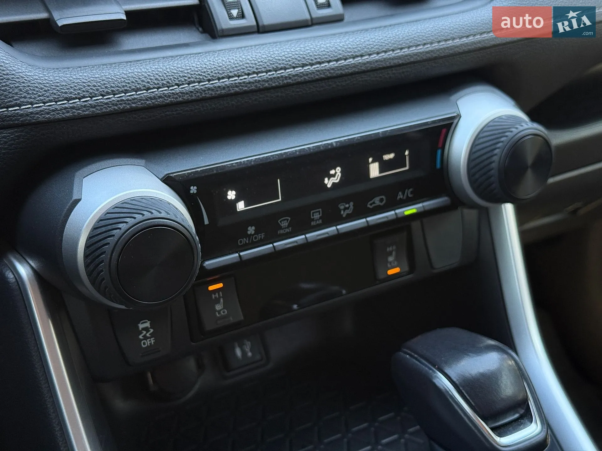 2019 Toyota RAV 4 - мініатюра 31