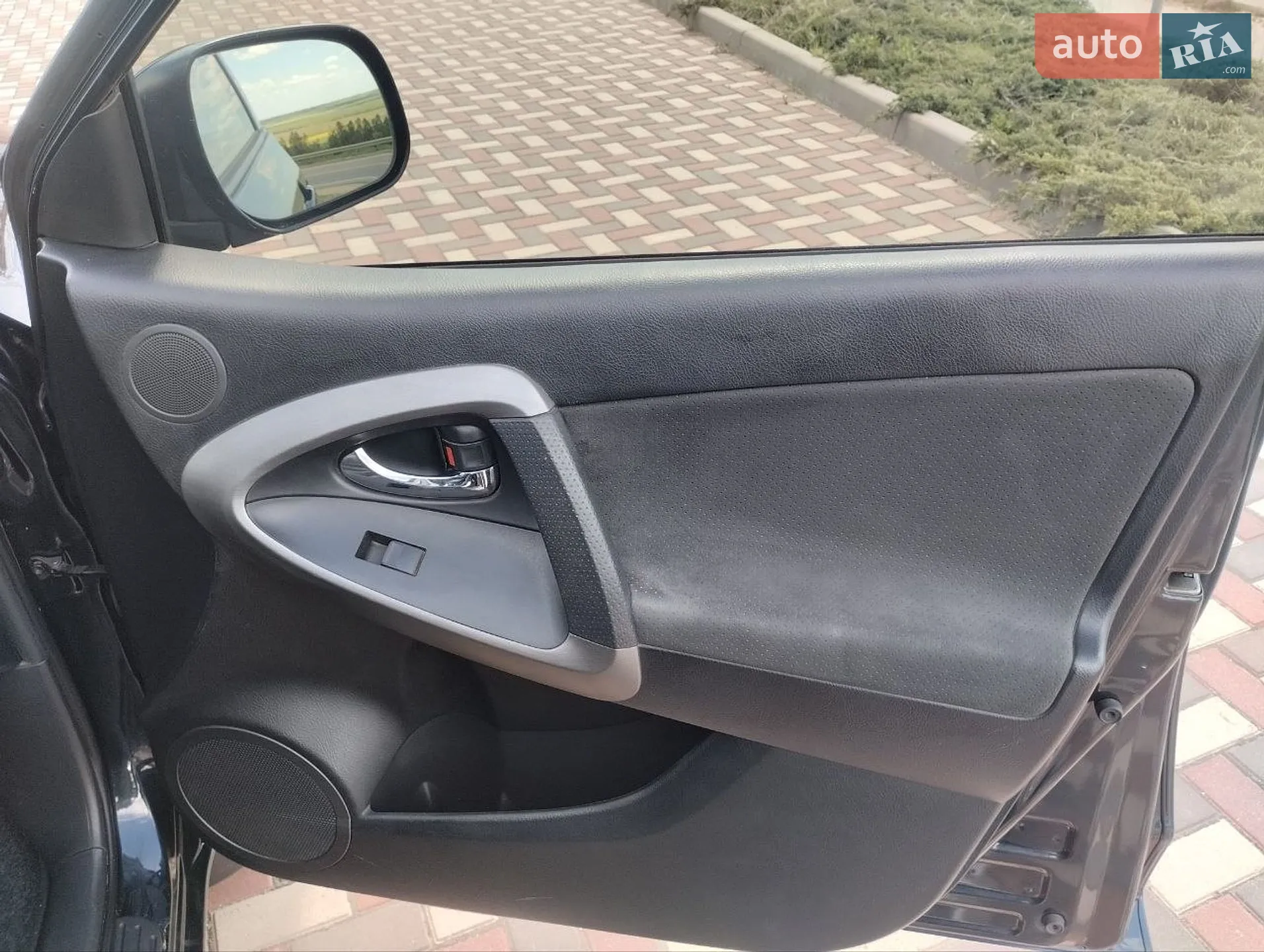 2011 Toyota RAV 4 - мініатюра 34
