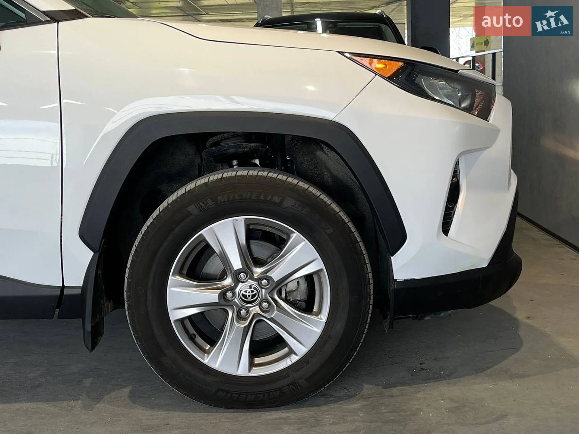 2022 Toyota RAV 4 - мініатюра 9