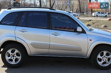 Внедорожник / Кроссовер Toyota RAV4 2002 в Киеве
