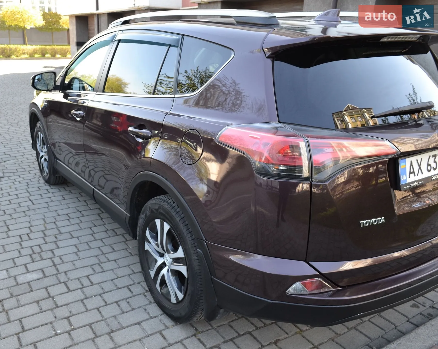 2017 Toyota RAV 4 - мініатюра 9