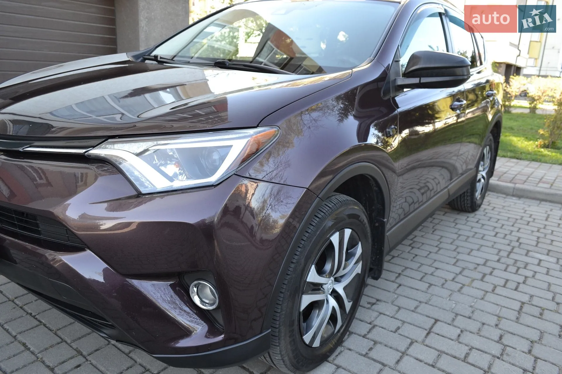 2017 Toyota RAV 4 - мініатюра 4