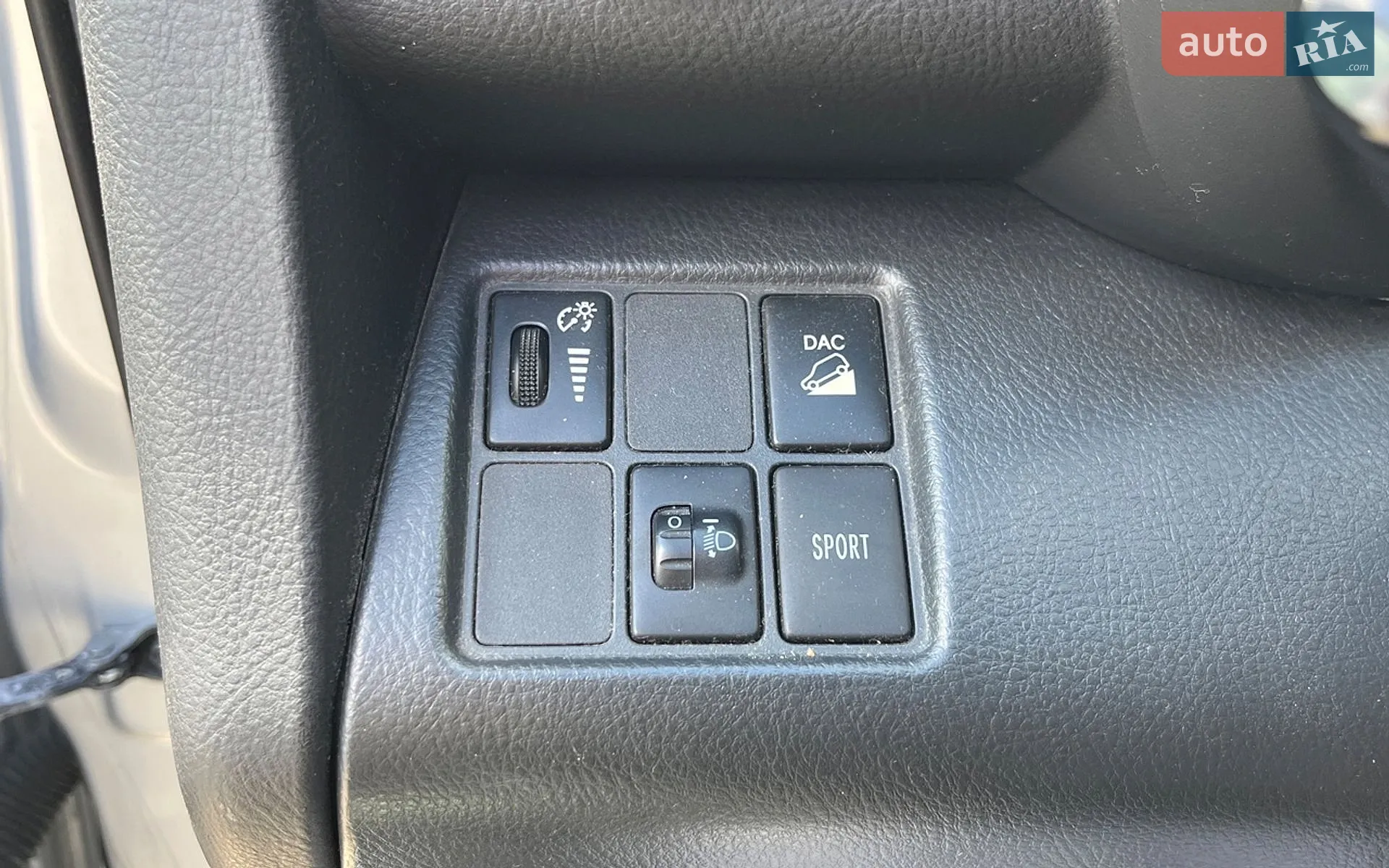2011 Toyota RAV 4 - мініатюра 12