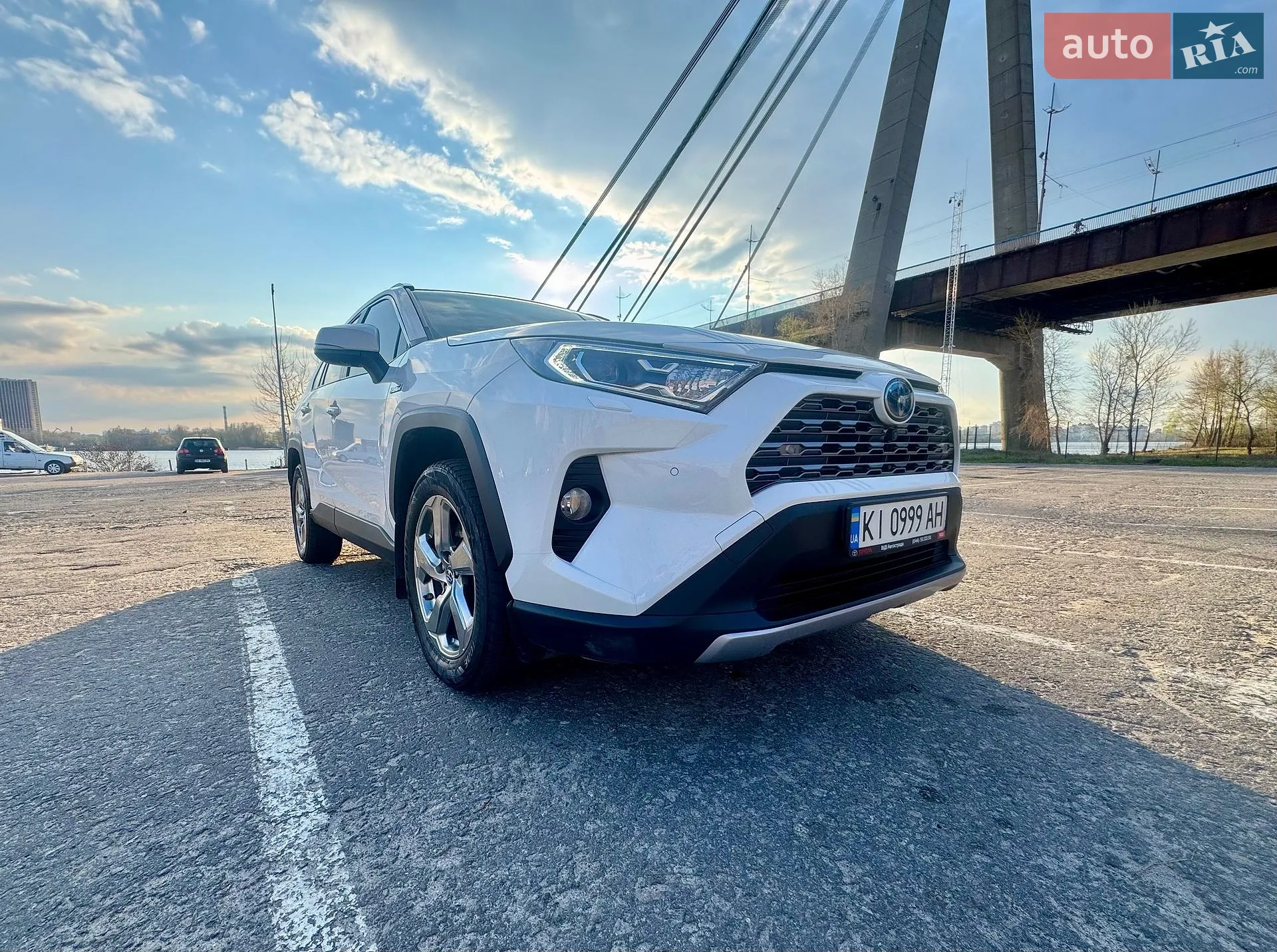 2019 Toyota RAV 4 - мініатюра 8