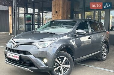 Позашляховик / Кросовер Toyota RAV4 2016 в Вінниці