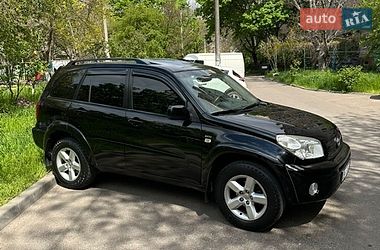 Внедорожник / Кроссовер Toyota RAV4 2004 в Одессе