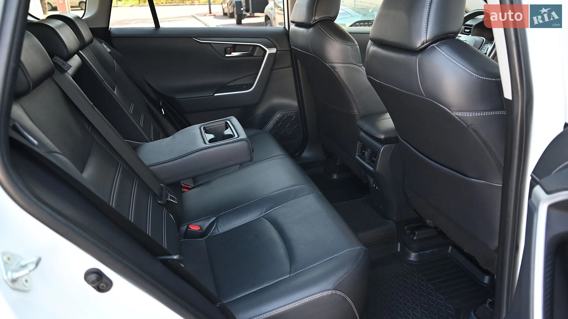 2019 Toyota RAV 4 - мініатюра 7