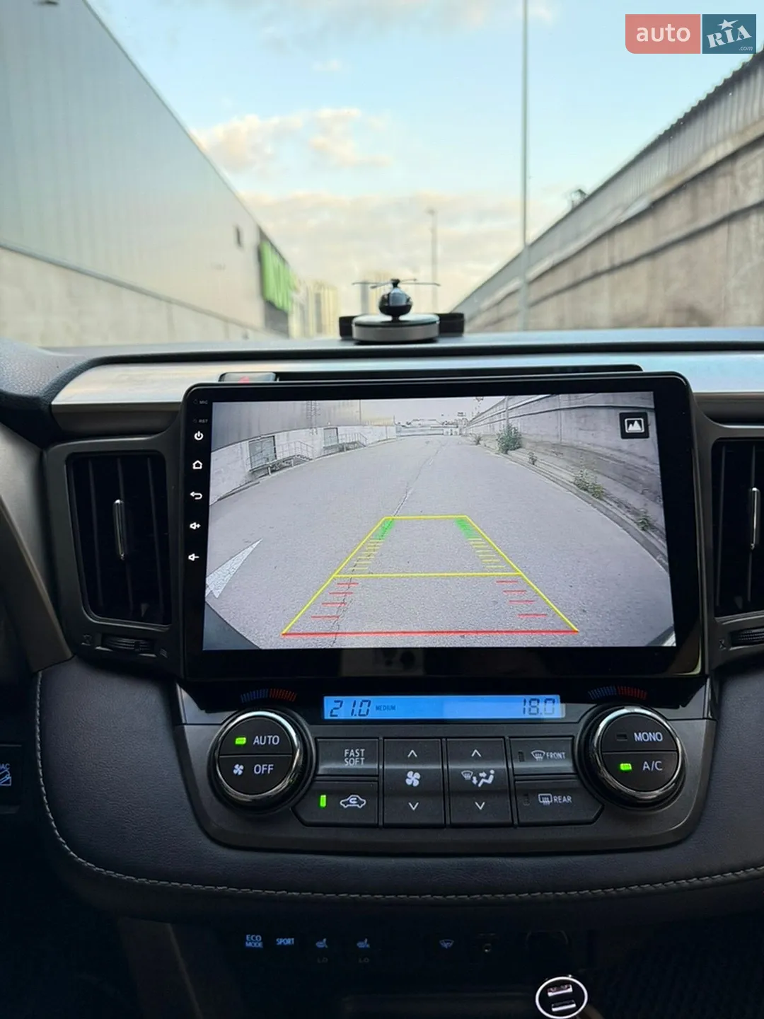 2012 Toyota RAV 4 - мініатюра 21