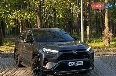 Позашляховик / Кросовер Toyota RAV4 2023 в Харкові