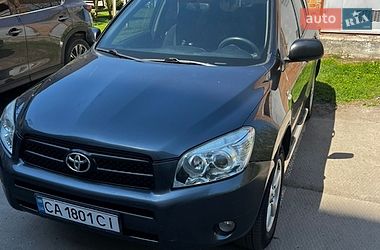 Внедорожник / Кроссовер Toyota RAV4 2007 в Золотоноше